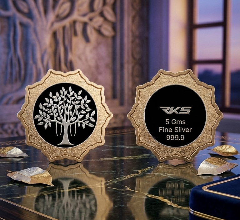 BANYAN TREE GOLD PLATED SILVER 5GM LOTUS SHAPE COIN WITH PREMIUM BOX AND CAPSULE PACKAGING